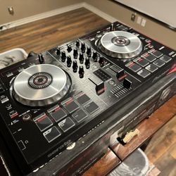 Pioneer DDJ SB2 - DJ Controller