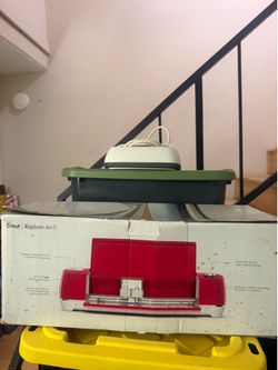 Cricut explore air 2 and Cricut heat press