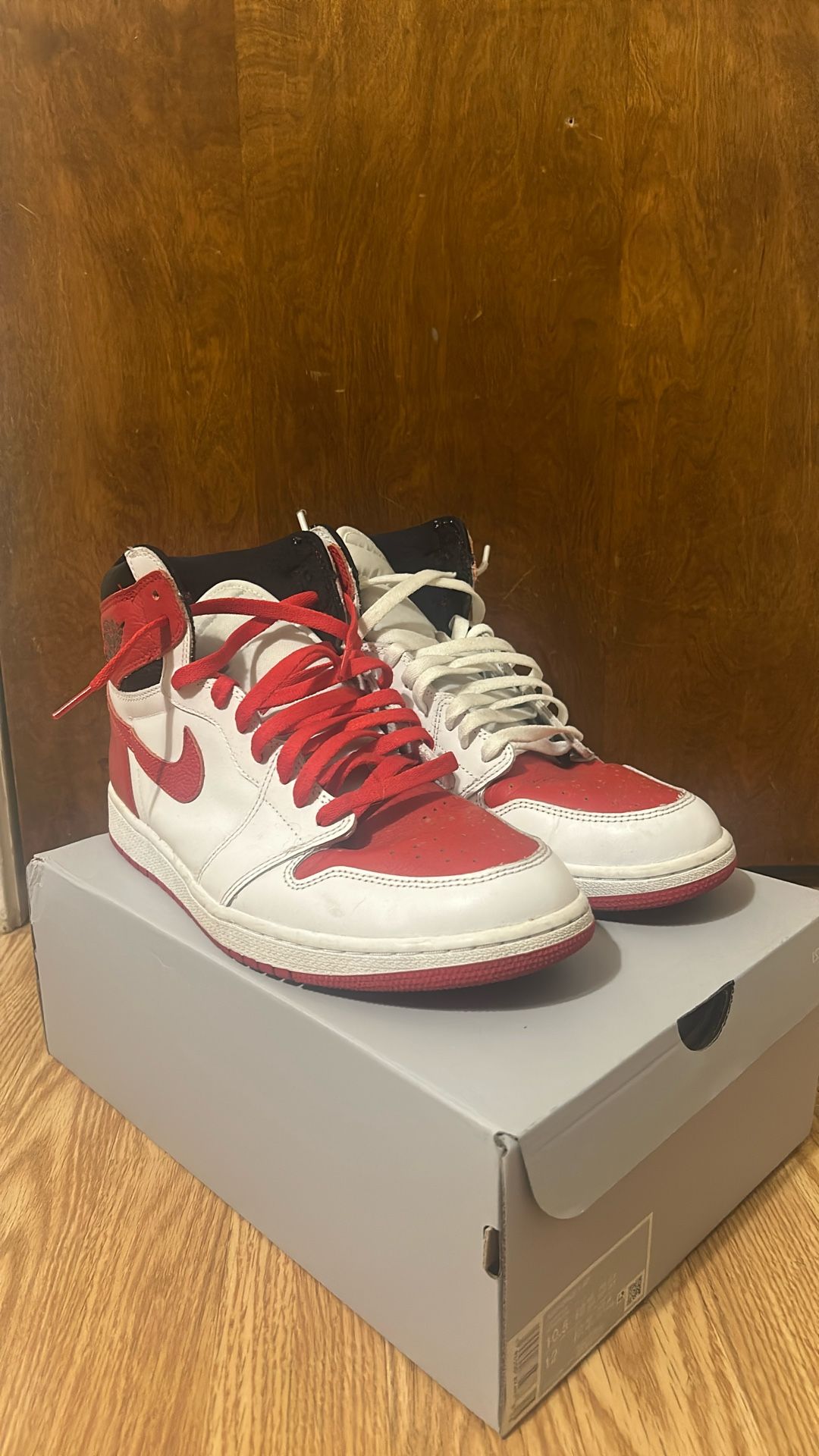 Air Jordan 1 Retro High OG “Heritage”