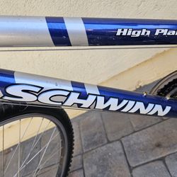 Schwinn bike High Plains like new used very little three or four times