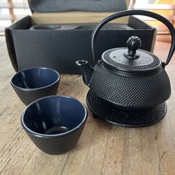 Cast Iron Teapot