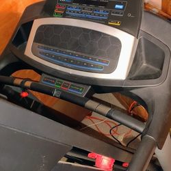 Treadmill; Norditrack iFit 6.7i (Discontinued)