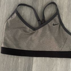 Nike Sports Bra Size Small 