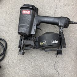 SENCO Roofing Nailer 