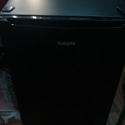 Galanz Mini Fridge