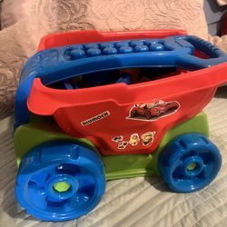 Mega Blocks Wagon
