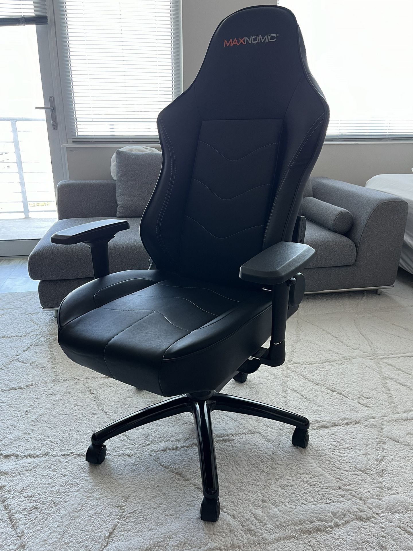 Gaming Chair/Office Chair (Maxnomic Leader)