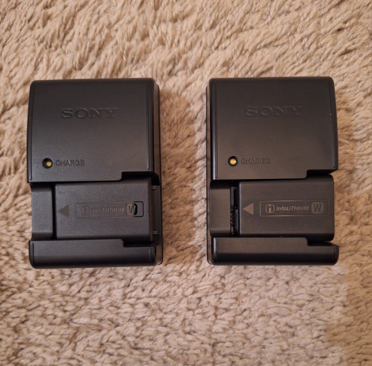 Sony Batteries And Charger Pack