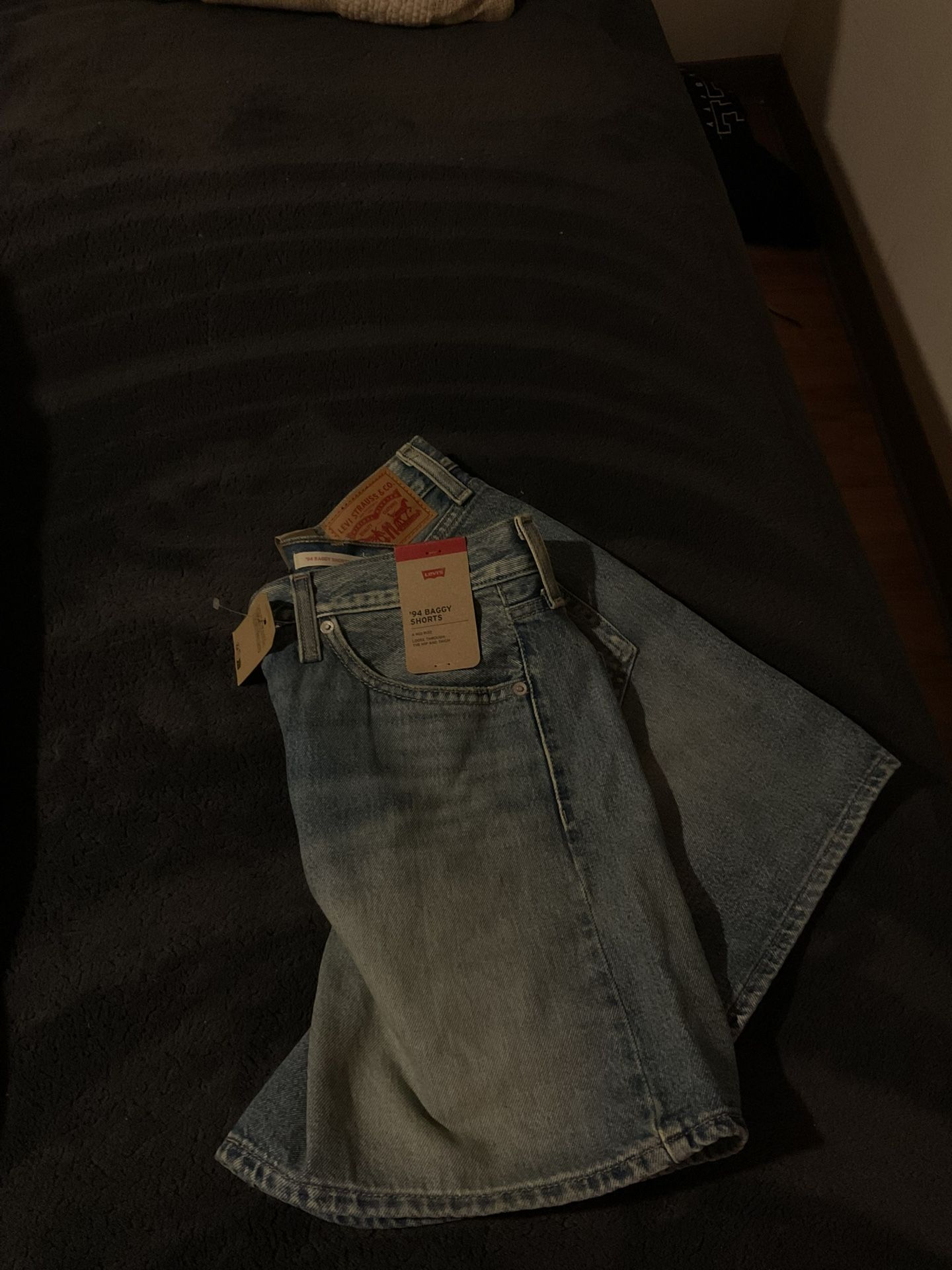 Levi’s Baggy Shorts