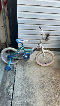 Girls bike