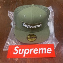 Supreme Hat