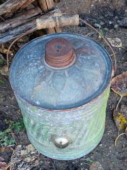 Rustic vintage Metal Thermic Jug / Cooler.