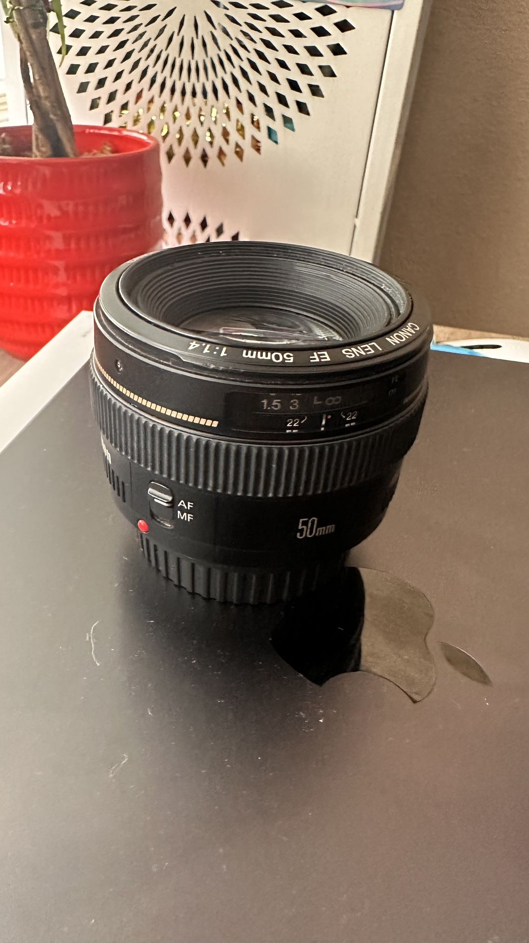 Canon 50mm F1.4