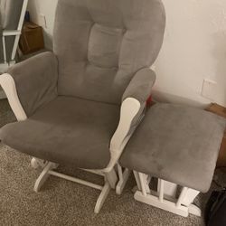 Nursery Chair With Ottoman