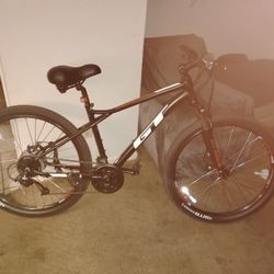 Gt Aggressor 28.5 Inch Wheels 