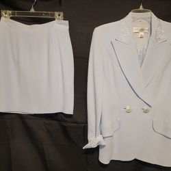 Vintage St. John Light Blue Size 4 Jacket And Size2 Skirt Suit (Sherman Oaks)