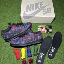 Nike SB Dunk Low Nardwuar 