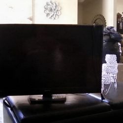 32 In. Flat Screen Sanyo TV