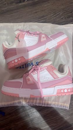 Louis Vuitton Sneakers Pink