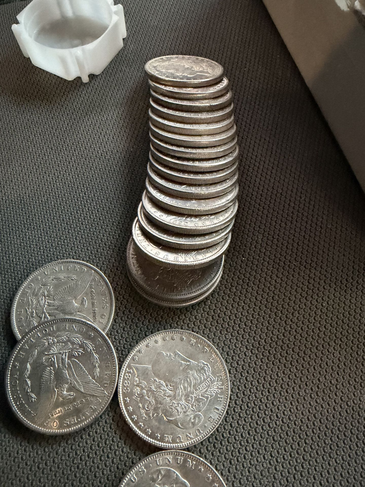 AU SILVER MORGAN DOLLARS DIFFERENT DATES 