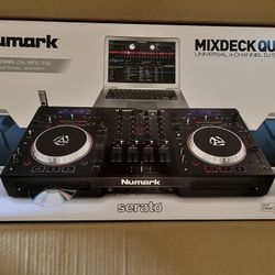 Numark Mixdeck Quad with Case