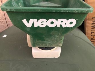 Vigoro Handheld Spreader