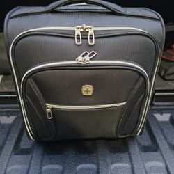 Great Swiss Gear 14" Carry On Luggage 