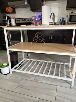 Kitchen Island 
