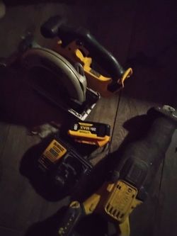 Dewalt saws