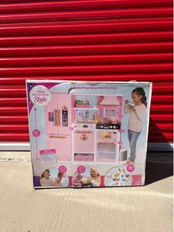 Disney Gourmet Kitchen Set