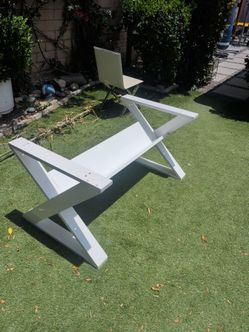 Z Gallery Table