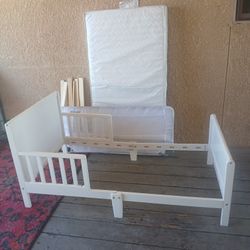 Toddler Bed w/ Mattress & Rail