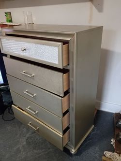 Crown Mark champagne 5- Drawer dresser