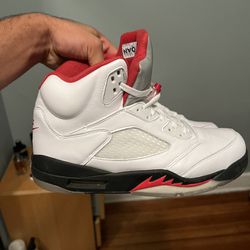 Jordan 5 Fire Red Size 11