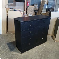 Black Dresser, Cajonera Negra 