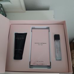 BRAND NEW, NARCISO RODRIGUEZ GIFT SET FOR HER, FULL SIZE ( 3  PIECES)