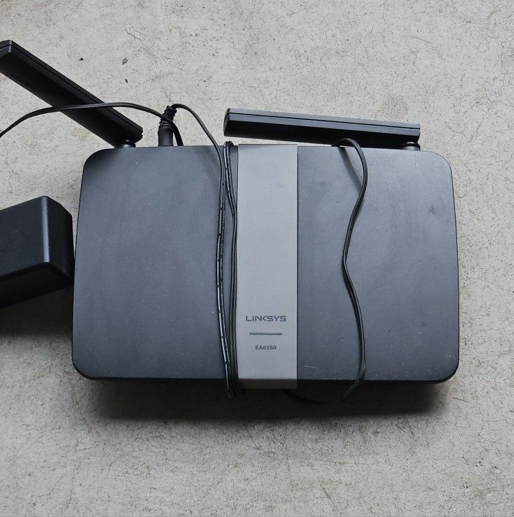 Linksys Internet Router