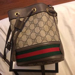 Back For Sale; Gucci Bucket Bag