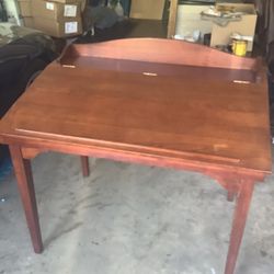 Kincaid solid Wood Writing Table In Excellent Condition For Adult Or Child