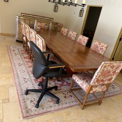 Dining Table & Chairs 
