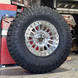 ^^Good Package^^ KMC KM239 17” W/ 35” Nitto Ridge Grapplers