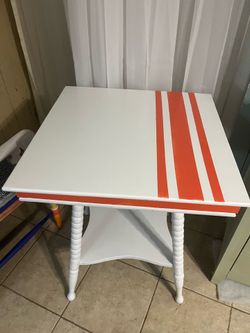 Table wood hand painted white with orange stripes