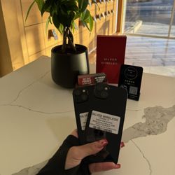 iPhone 13🥳🥳🥳🥳