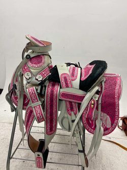Montura charra bordada