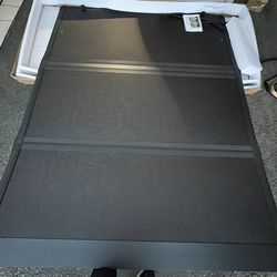 Toyota tundra tonneau cover low profile