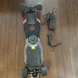 Electric skateboard