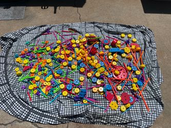 Tinkertoy set