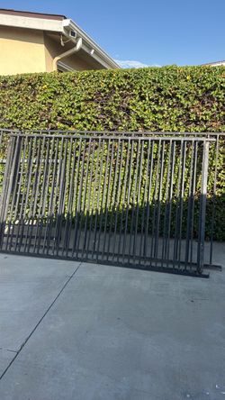 Metal iron gate