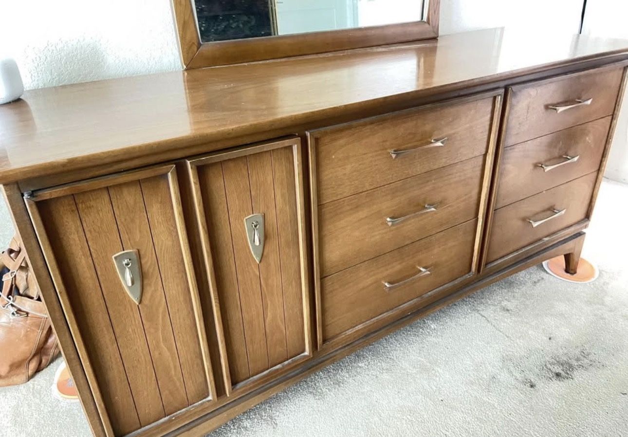 Mid Century Modern Bedroom Set