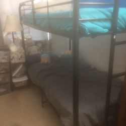 Twin Bed 